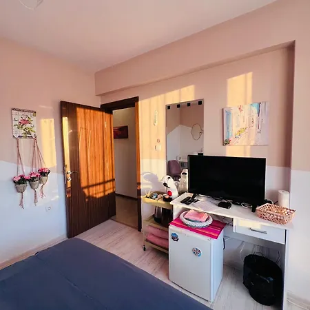 Desi House 302 B Cozy